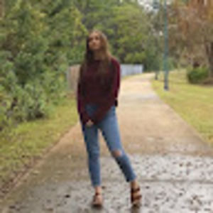 Meet your Posher, Laura